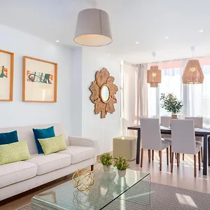 Genteel Alonso De Bazán , Marbella España